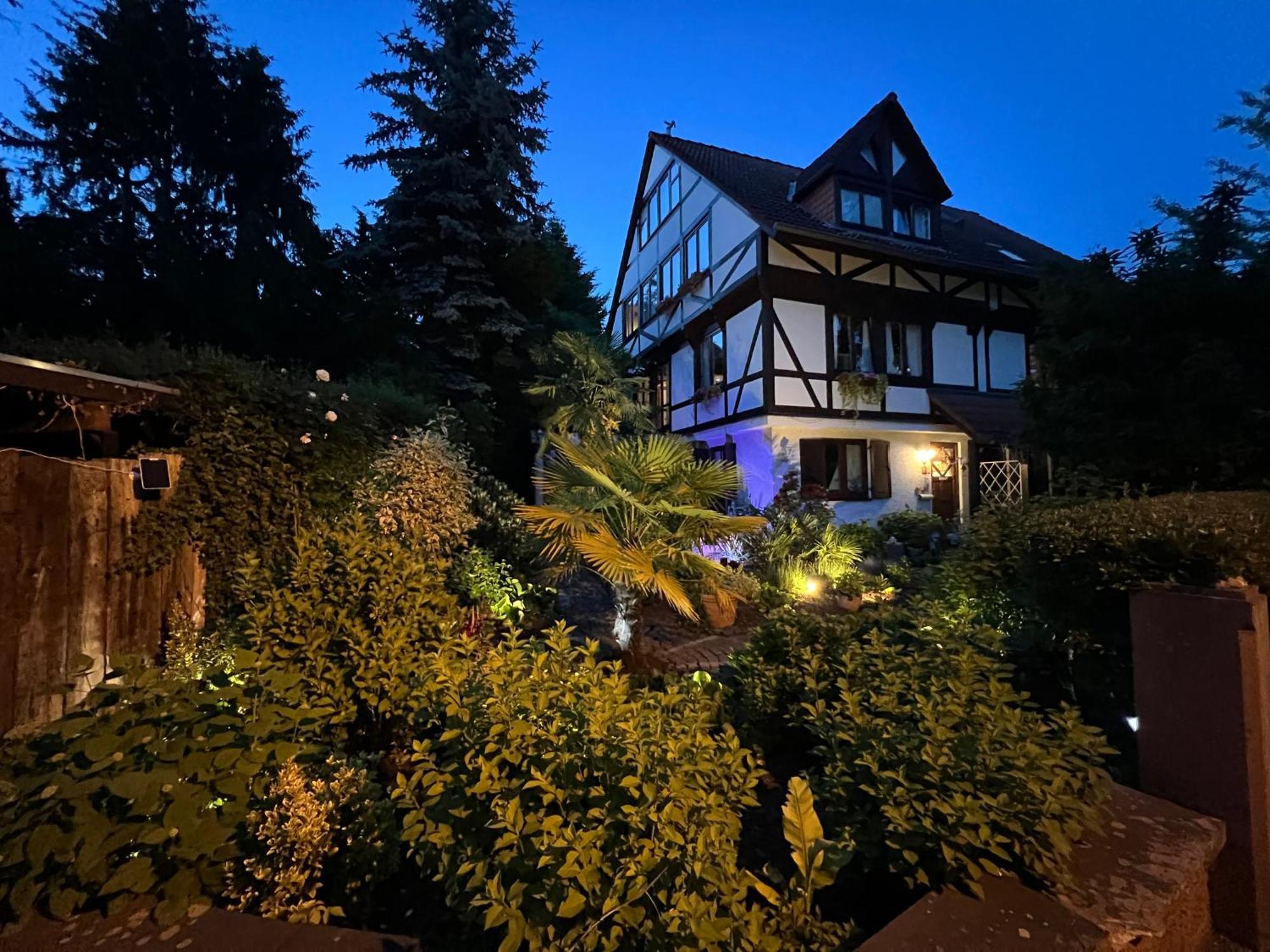 Einliegerwohnung In Einer Muehle Vor Den Toren Frankfurts, Ideal Fuer Messegaeste Oder Stop Over Dreieich Exterior photo
